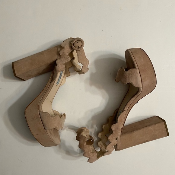 PRADA: Platform Beige Suede Scalloped Sandals Eu 37 size, Made in Italy - Picture 5 of 15